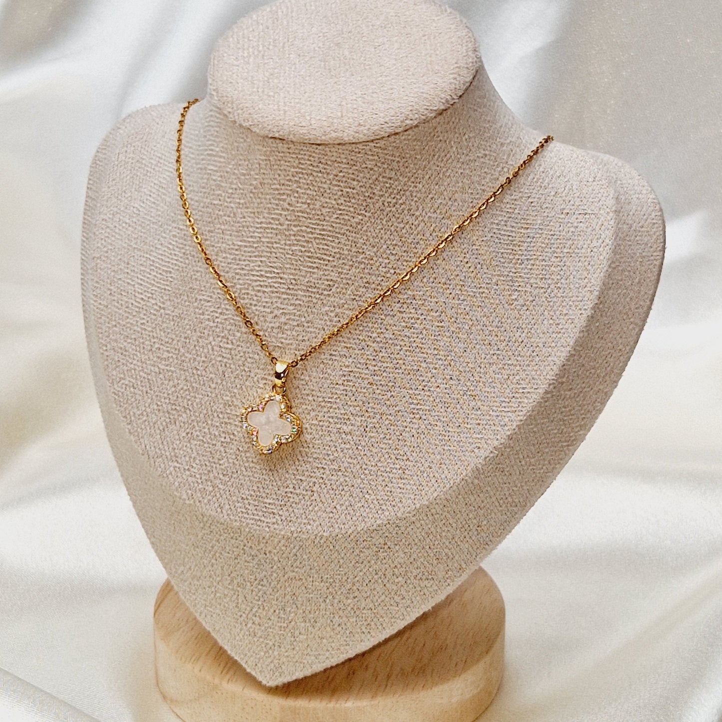 Diamond Clover Necklace ~ Various Colours