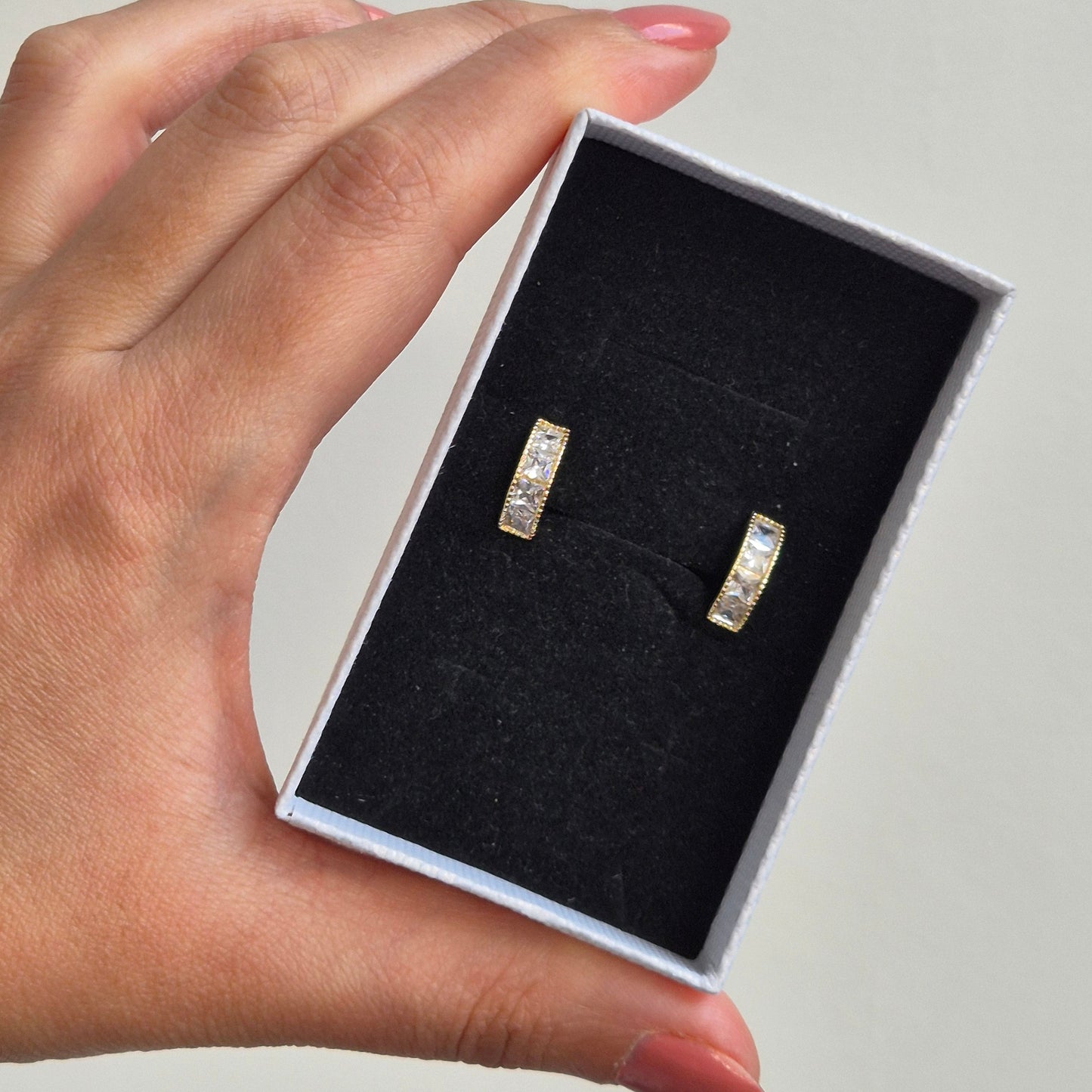 Gia Mini Hoop Earrings ~ Gold