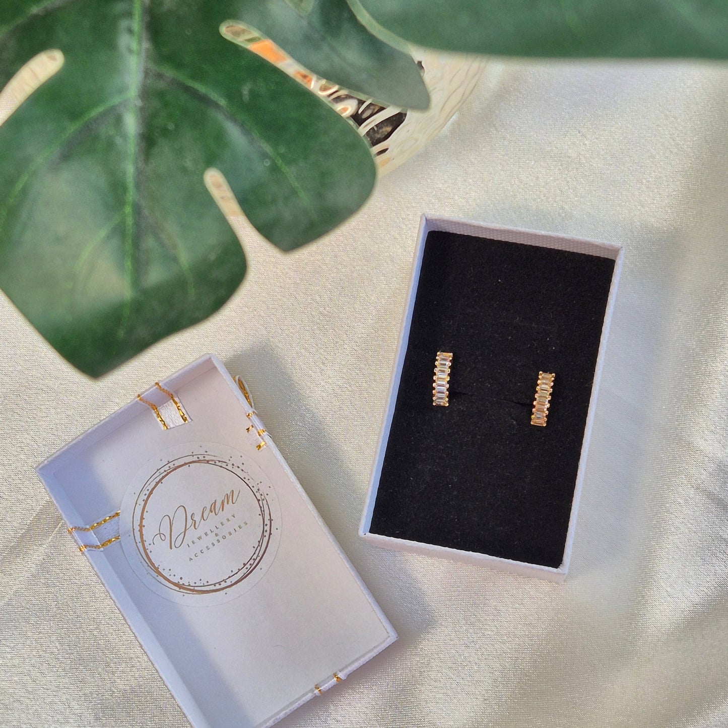 Gia Mini Hoop Earrings ~ Gold